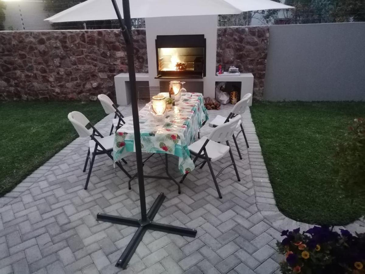 Elizabeth House Hotell Hermanus Exteriör bild