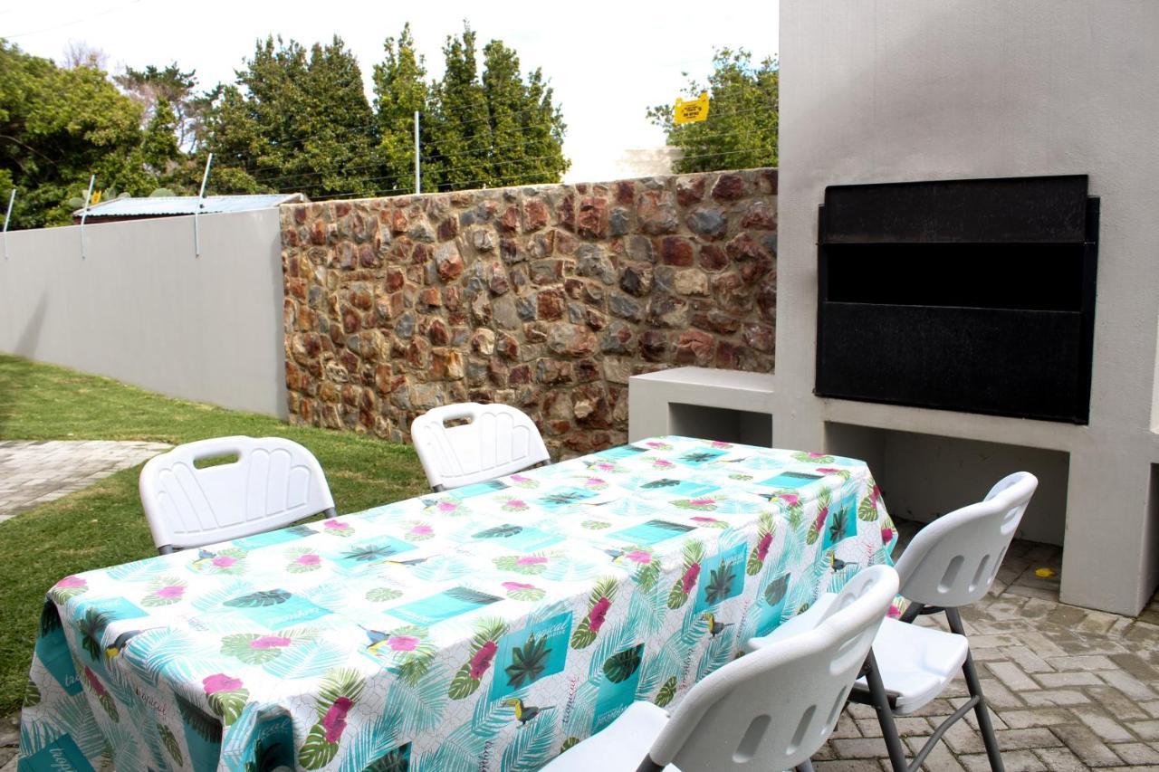 Elizabeth House Hotell Hermanus Exteriör bild